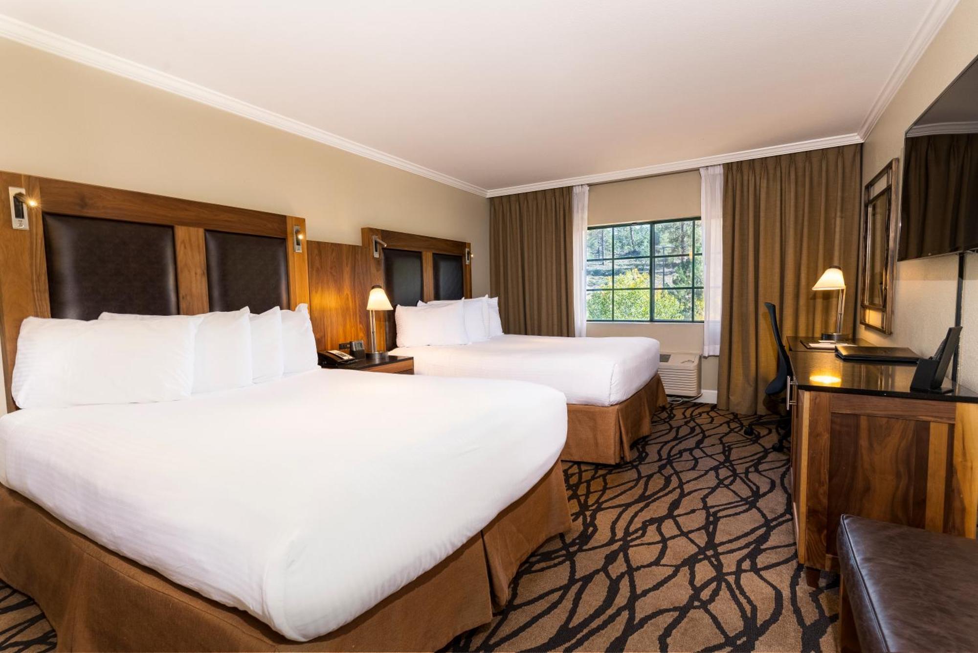 The Grand Hotel At The Grand Canyon Tusayan Ngoại thất bức ảnh A typical guest room at the Hilton San Francisco Airport
